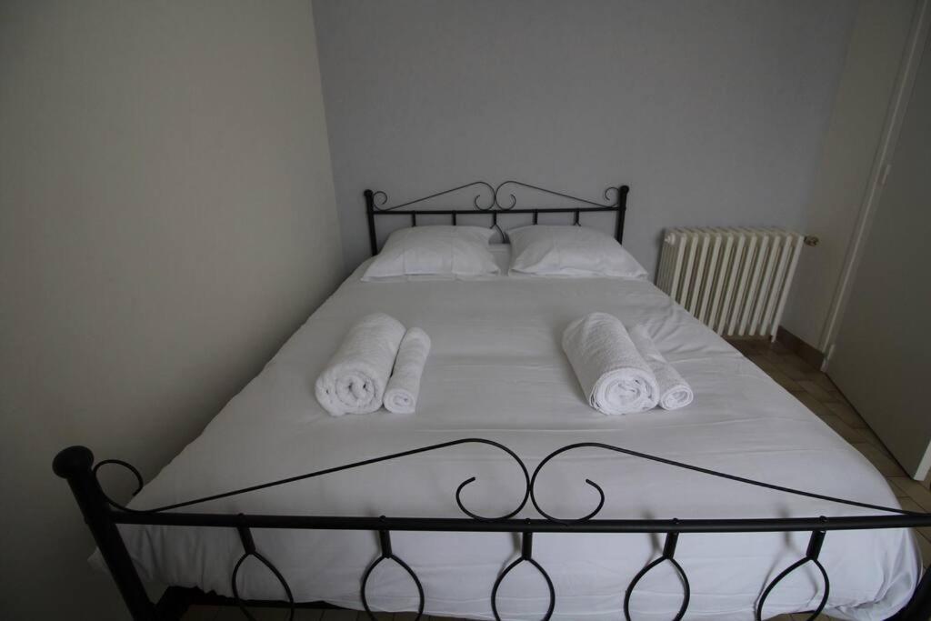 Joli T3 Renove / Wifi / Grand Parking Apartment La Couronne  Exterior photo
